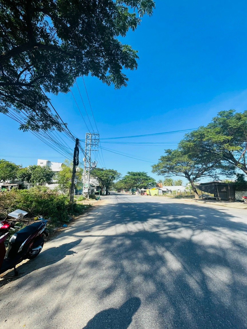 Bán lô mặt tiền đường Phong Châu - TĐC Đất Lành đường 22m- Thuận tiện kinh doanh