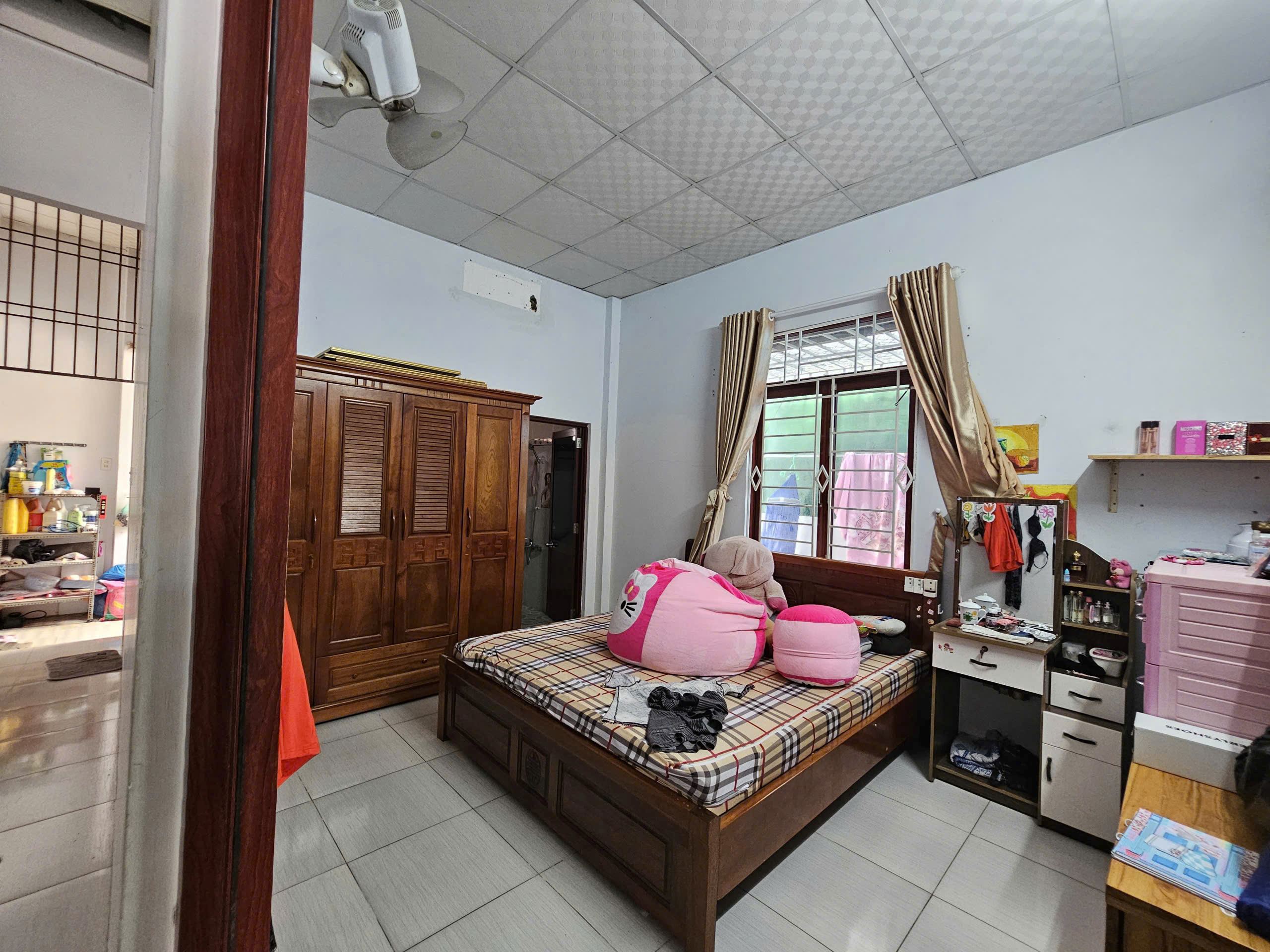 Nhà căn góc phường Tây Nha Trang cách 23/10 dt 170m2 giá 4,8 tỷ