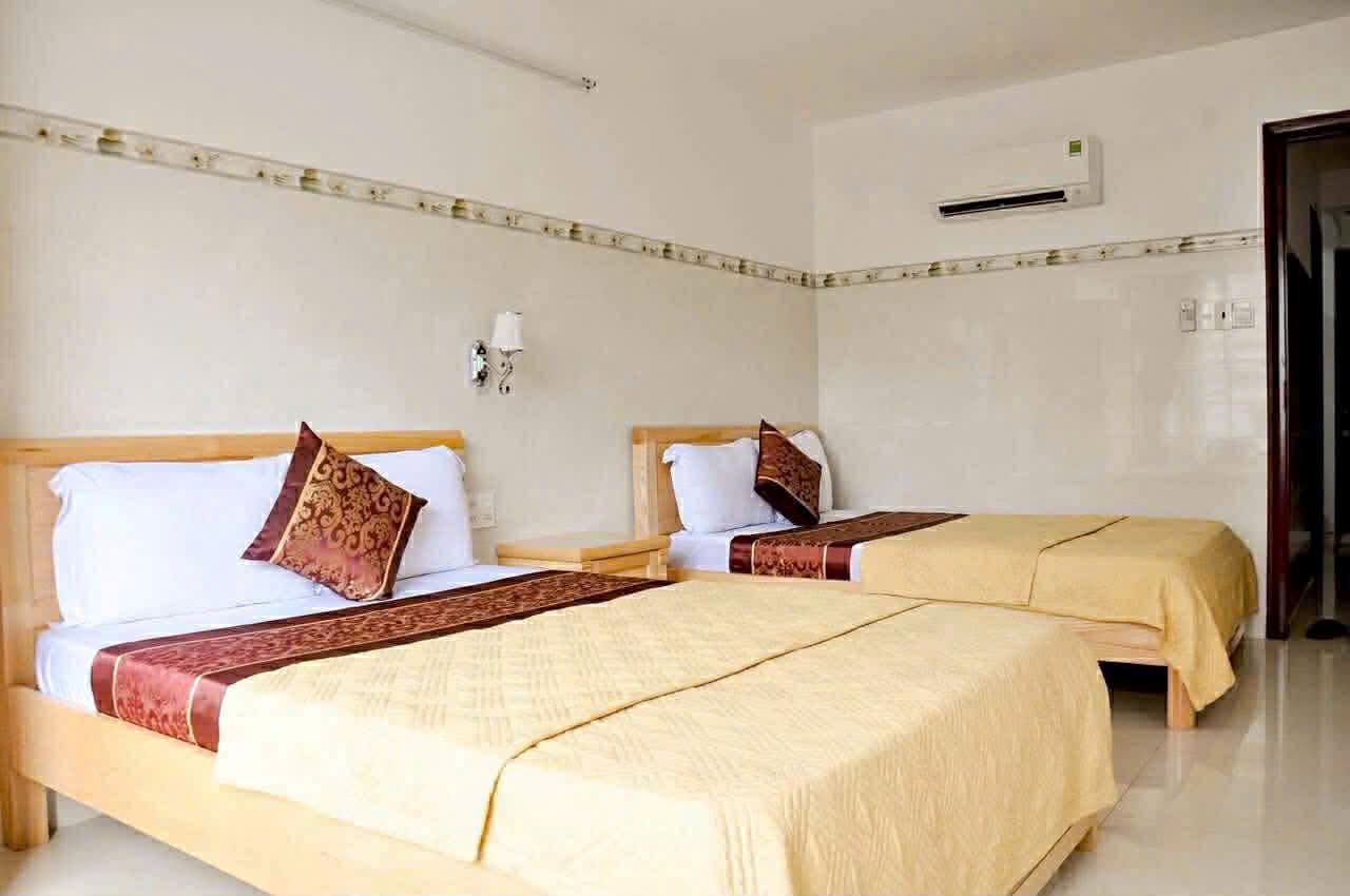 bán khách sạn Nha Trang 24 ty 300 tr dt 107m2