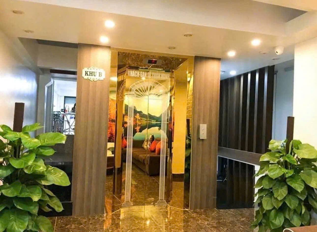 bán ks ngộp nặng hẻm 96 Trần Phú giá bán 26tỷ5 dt 91,8m2 ngang 4,25m2 lh e Trinh