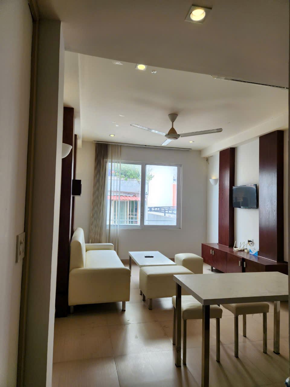 Bán nhà phố Nha Trang Nguyễn Thiện Thuật  DT : 48,8m2  giá 6,5 tỷ  liên hệ: 0976396883 Trần Yên Trinh