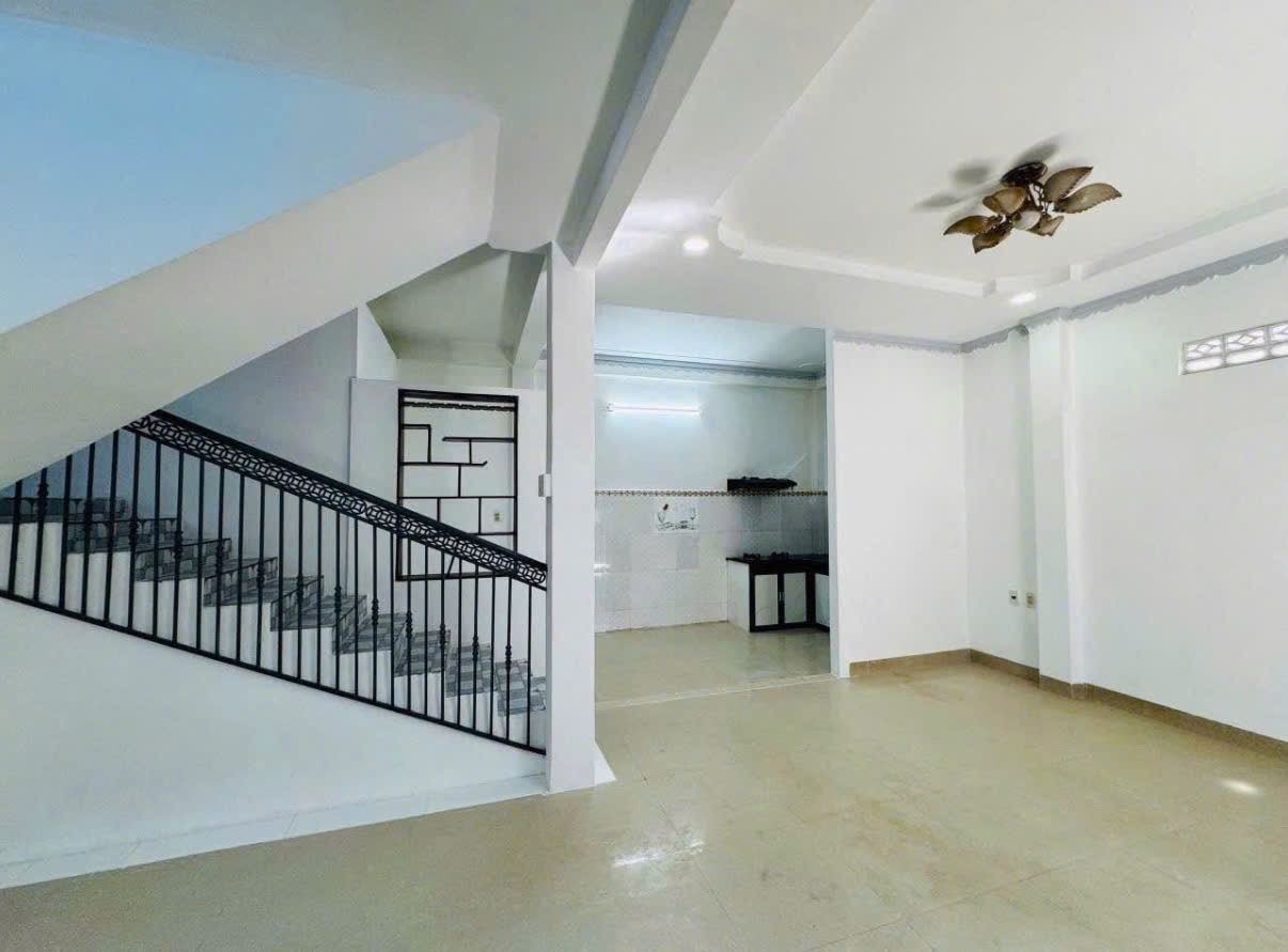 BÁN NHÀ 2 TẦNG HẺM XE MÁY KHU BÌNH KHÊ - PHƯỜNG NHA TRANG (PHƯỚC TÂN) Diện tích 54.6m2